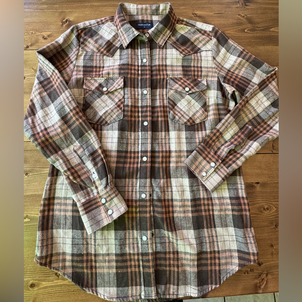 Pashartuk Plaid Flannel Button Down Shirt – Size Medium